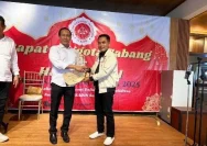 Advokat Zainal Petir Raih Penghargaan Ikadin Semarang atas Dedikasi Membela Rakyat Kecil