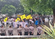 Anggaran Kaltim Rp 8,5 M & Rp 25 M Picu Massa Unjuk Rasa Besar di Kantor Gubernur