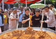 Bobon Santoso Masak Rendang 3.500 Porsi di Alun‑Alun Kudus, Event Kuliner Spektakuler
