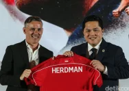 Erick Thohir Puji Pendekatan John Herdman, Kunci Timnas Menuju Piala Dunia 2030