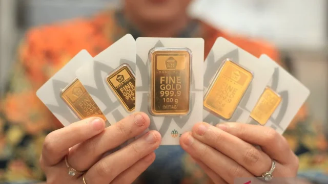 Harga Emas Antam di Pegadaian Turun, Sentuh Rp3,004 Juta per Gram pada Jumat 17 April 2026