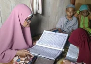 Kisah Menabung Naik Haji Nenek Sofiah, Guru Mengaji yang Berjuang 50 Tahun di Bawah Kasur