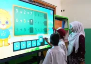 Layar Sentuh IFP Dorong Pembelajaran Matematika Lebih Interaktif di SD Borobudur 2
