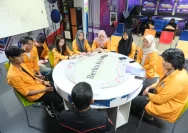 LPM Psikogenesis UNM Kunjungi Harian Fajar: Intip Dapur Redaksi Media di Makassar
