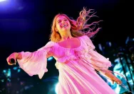 Olivia Rodrigo Guncang Coachella dengan Debut 'Drop Dead' Bersama Addison Rae