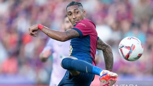 Raphinha Dorong Barcelona Rekrut Bek Bremer sebagai Solusi Lini Pertahanan