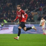 AC Milan Siapkan Perubahan Besar dengan Pelatih Baru, Santi Giménez dalam Tantangan