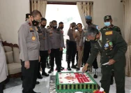 Bidpropam Polda Banten Berikan Ucapan dan Kue Ulang Tahun POM TNI