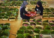 Bupati Kudus Gunakan Daun Jati untuk Kurban, Kurangi Sampah Plastik