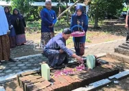 Bupati Kudus Sam'ani Intakoris Meluncurkan Inisiatif Hijaukan Kawasan Makam