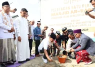 Bupati Tangerang Lakukan Peletakan Batu Pertama Pembangunan Masjid At Ta'awun