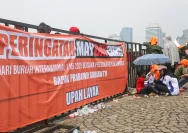 Buruh di Rembang Sorak Upah Layak, Tolak Outsourcing saat Peringatan May Day