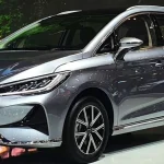 BYD M6 DM Resmi Mengaspal, Harga Diprediksi Bikin Pasar Panas