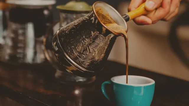 Cara Menikmati Kopi Tanpa Kaget Rasa Pahit untuk Pemula