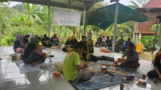 Dekranas Kunjungi Jepara, Mendorong Anak Muda Berkarya Lewat Kerajinan Bambu