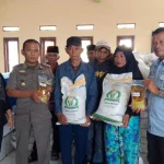 Desa Sumber Sari Salurkan Bantuan Pangan untuk 3.205 KPM