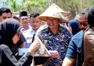 Dirman: Pemimpin Muda yang Merakyat untuk Desa Waringinjaya
