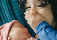 Drama Si Kakak Mendadak Meng-Newborn Pas Punya Adik: Apa yang Terjadi?