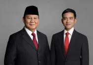 Ekonom Desak Prabowo Ganti Menteri Keuangan, Rupiah Diprediksi Tembus Rp25.000