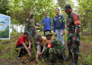 Emak-Emak dan TNI Hijaukan Sragen dengan Penanaman 500 Pohon Buah