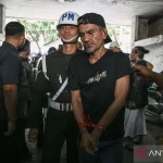 Enam Penyerang Polisi Saat Penggerebekan Narkoba Diamankan, Positif Sabu