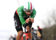 Filippo Ganna Mengalahkan Lawan di Etape Time Trial Giro d'Italia