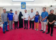 Gubernur Sulawesi Selatan Tunjukkan Kepedulian Korban Kapal Tenggelam di Pangkep