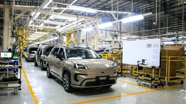 Industri Komponen Otomotif Menanti 'Kue' Proyek Pabrik Mobil Listrik di Tengah Gelombang Insentif Kendaraan Listrik
