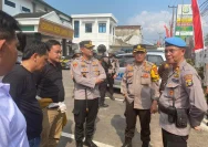 Kapolsek Baturaja Timur AKP Toni Zainuddin Pimpin Pelayanan Aksi Damai Warga Pusar di PT Semen Baturaja