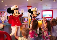 Kemeriahan Keluarga Felicya & Hito di Disney Cruise Singapore: Liburan Mewah yang Menggoda Semua Keluarga