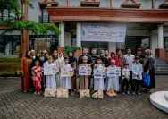 Kolaborasi Sosial Johnlin Group dan RS Marina Permata Bantu Puluhan Warga Tanah Bumbu