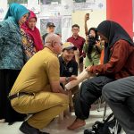 Kudus Membangun Kepedulian Sosial: Enam Warga Terima Kaki Palsu Gratis