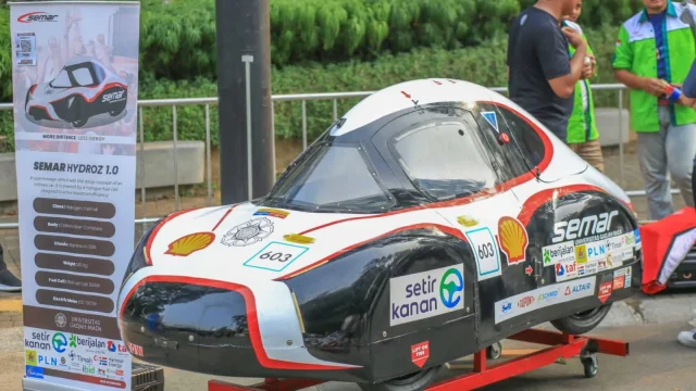 Mahasiswa UGM Ciptakan Mobil Listrik EV-4, Raih Gelar Juara di Ajang Internasional Malaysia