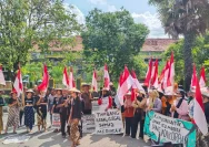 Masyarakat Pati Tolak Tambang: Pembakaran Spanduk Bergambar Kapolresta Pati