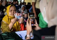 Pemerintah Coret 11.000 Keluarga Penerima Bansos Terlibat Judi Online