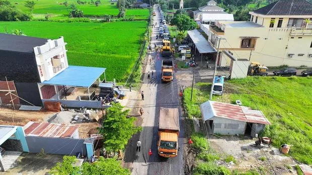 Pemprov Sulsel Pacu Proyek MYP, Jalan Strategis Diaspal dan Dibeton