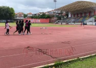 Perbaikan Lintasan Atletik GOR Tri Lomba Juang Semarang Dilakukan Bertahap