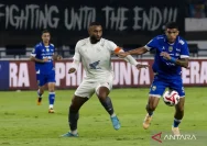 Persib Bandung Menaklukkan PSM Makassar dengan Gol Dramatis pada Masa Injury Time