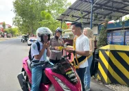 Polantas Menyapa: Upaya Meningkatkan Kesadaran Tertib Lalu Lintas di Trenggalek