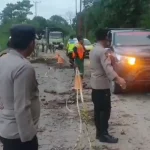 Polres Kerinci Lakukan Evakuasi Cepat Longsor Muara Hemat, Jalan Kerinci‑Bangko Pulih Normal