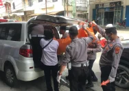 Pria Diduga ODGJ Menimbulkan Keributan di depan Alfamart Mangkubumi Yogyakarta
