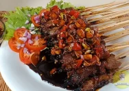 Rahasia Ilmiah Bikin Sate Daging Kurban Empuk dan Enggak Alot