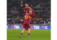Roma Mengamankan Asa ke Liga Champions dengan Kemenangan Dramatis di Menit 98