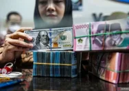 Rupiah Terus Melemah, Sentuh Rp17.900 Akibat Ketegangan Geopolitik