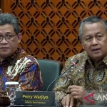 Stabilisasi Rupiah: Perry Warjiyo Janjikan Cadangan Devisa Tetap Kuat
