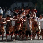 Tari Dolanan Anak: Mandala Sandi Yudha Bangkitkan Permainan Tradisional untuk Generasi Alpha Kudus