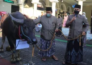 Tradisi Unik Penyembelihan Kurban Menara Kudus Tanpa Sapi