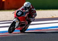 Veda Ega Pratama Menembus Posisi 7 di Kualifikasi Moto3 Catalunya 2026