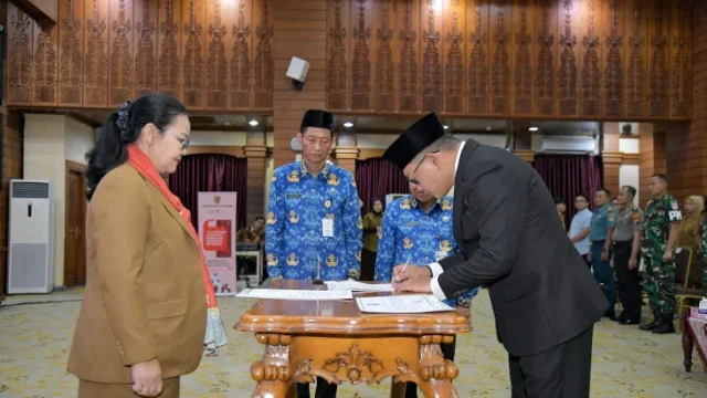 Wali Kota Agustina Wilujeng Lantik Handi Priyanto Sebagai Sekda Kota Semarang