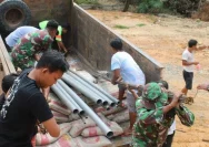 Warga Kauman dan Satgas TMMD Bersama Gotong Royong Penebar Semangat di Libur Tanggal Merah